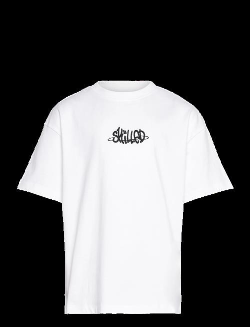 The New | Tnross Os S_S Tee | 122/128