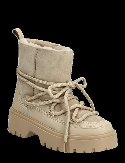 Tommy Hilfiger | Real Shearling Laceup Snowboot | 39
