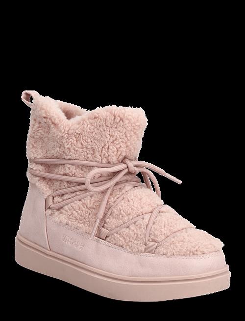 Se Exani | Ivy Jr | 32 hos Booztlet