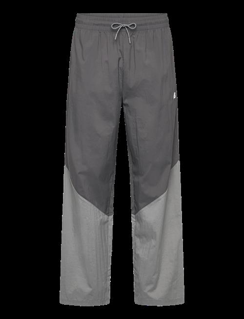 New Balance | Sport Legacy Pant | S