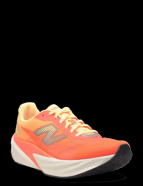 New Balance | New Balance Fuelcell Rebel V5 | 44