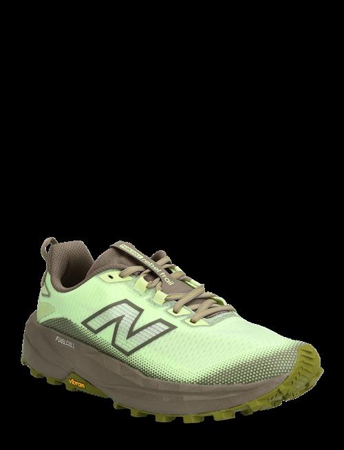 New Balance | New Balance Rebel Trail | 42
