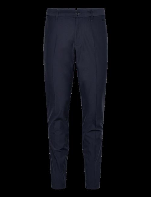Se J. Lindeberg | Ellott Pant | 30 x 34 hos Booztlet