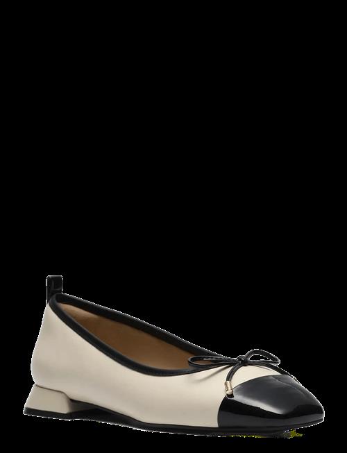 Clarks | Ubree15 Poppy D | 41