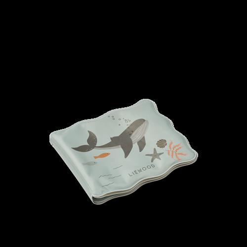 Liewood Waylon Magic Water Book Bade-bog Sea creature / Sandy  Sea Creature Sandy One Size  Creme  One Size  Drenge, Piger