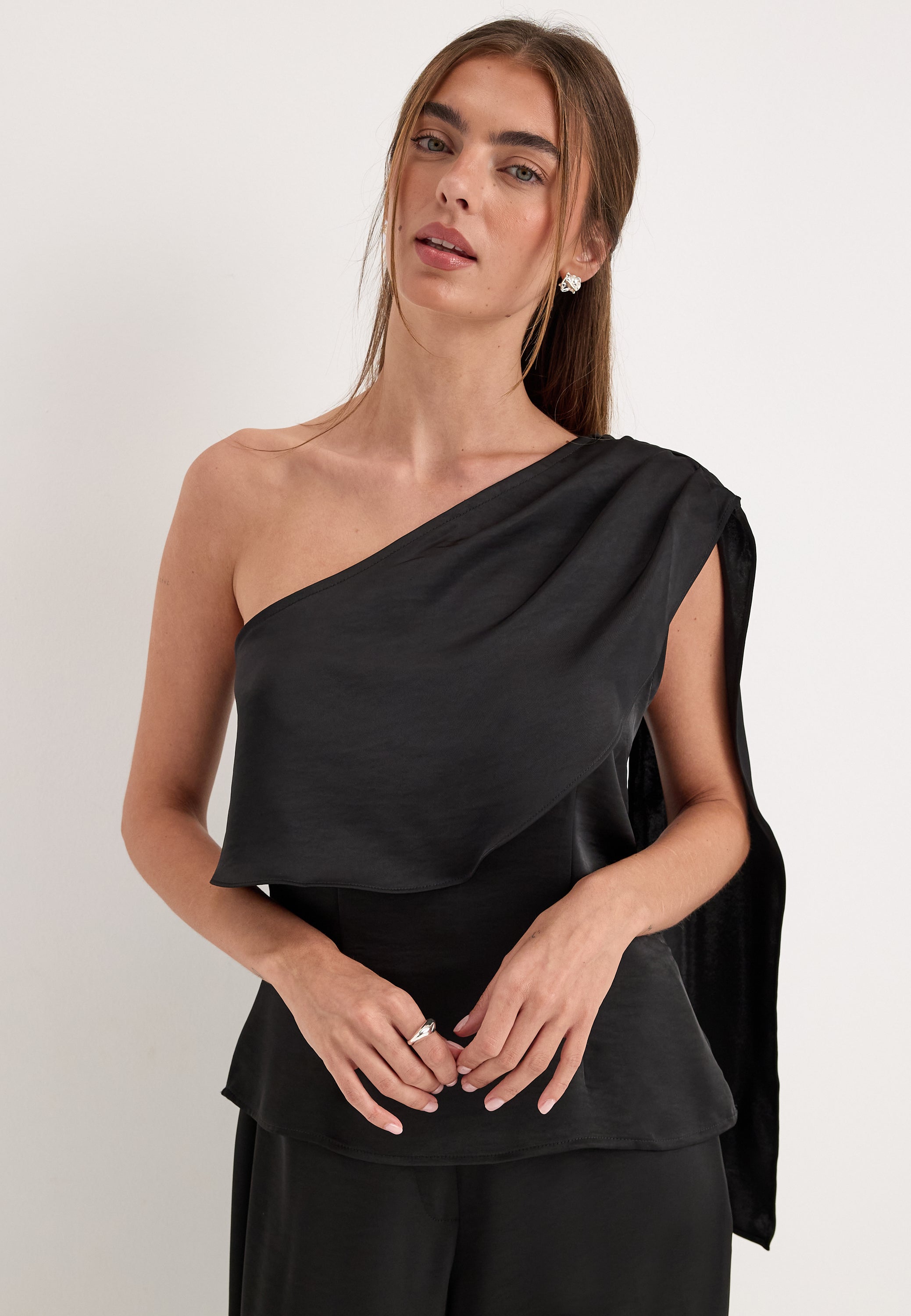 BUBBLEROOM Satin One Shoulder Blouse