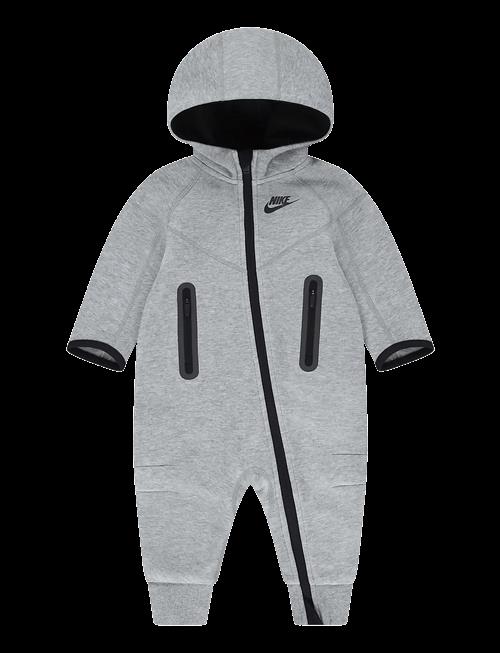 Nike | Nike Tech Fleece Hooded Coveral | 86-92