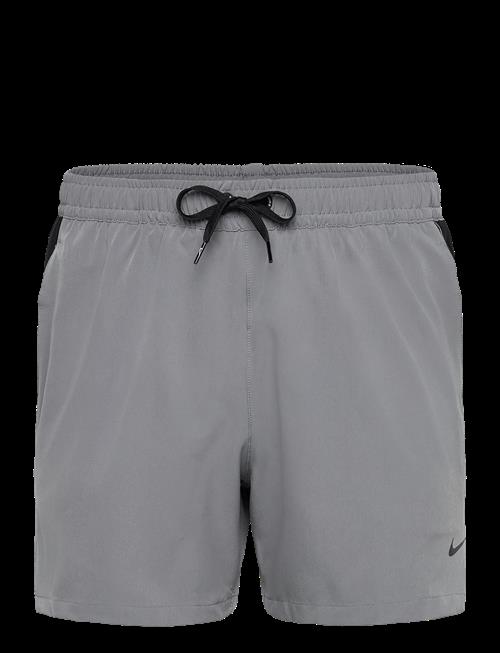 NIKE SWIM | Nike Contend Essential 5" Volley Short | XXL