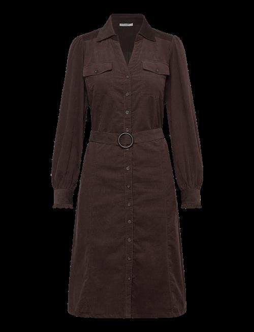 Claire Woman | Cwdelinde | 34