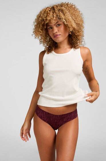 Hunkemöller Usynlig brasiliansk trusse Rød