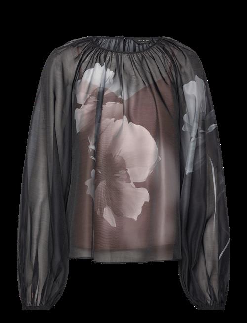 Ted Baker London | Plaaza | 38