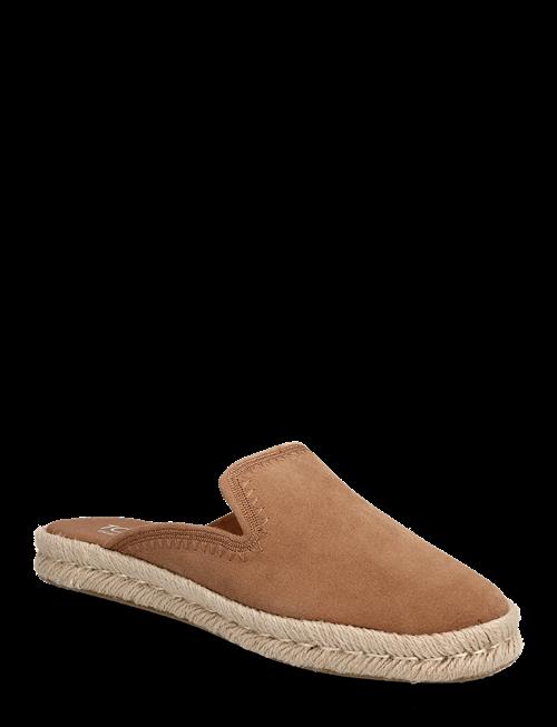 TOMS | Santiago Mule | 38