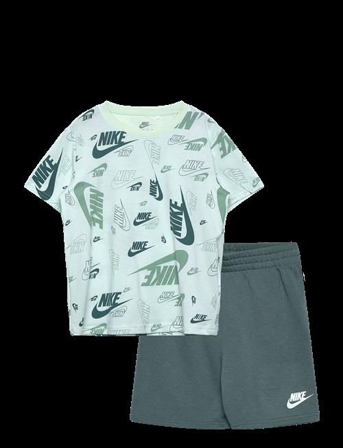 Nike | Nike Sportswear Set With Short | 110