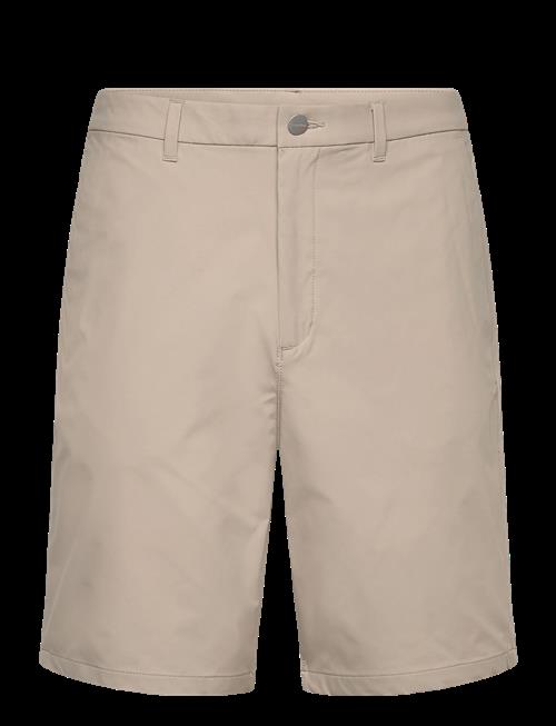Calvin Klein | 9 In Straight Tech Stretch Short | 33