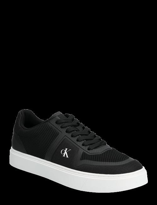 Calvin Klein | Classic Cups Laceup Knit | 44