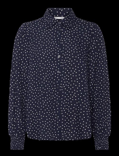 Claire Woman | Cwrhona | 36