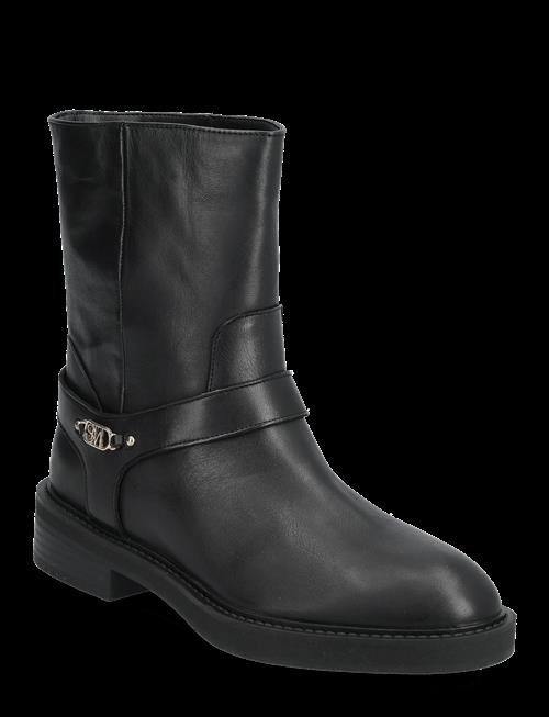 Steve Madden | Loophole | 40