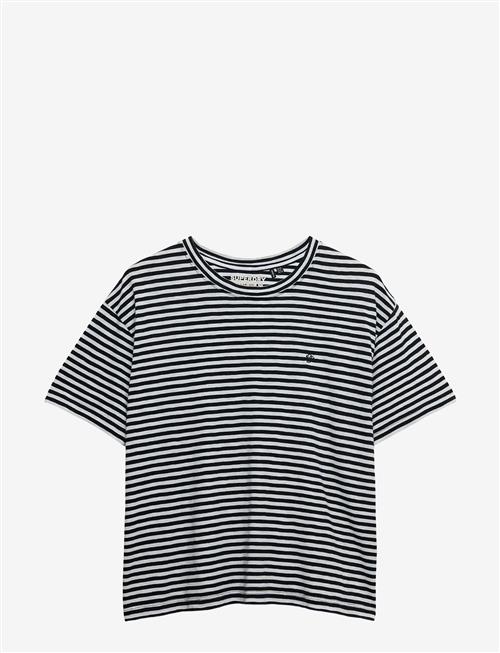 Superdry | Studios Crew Tee | 8