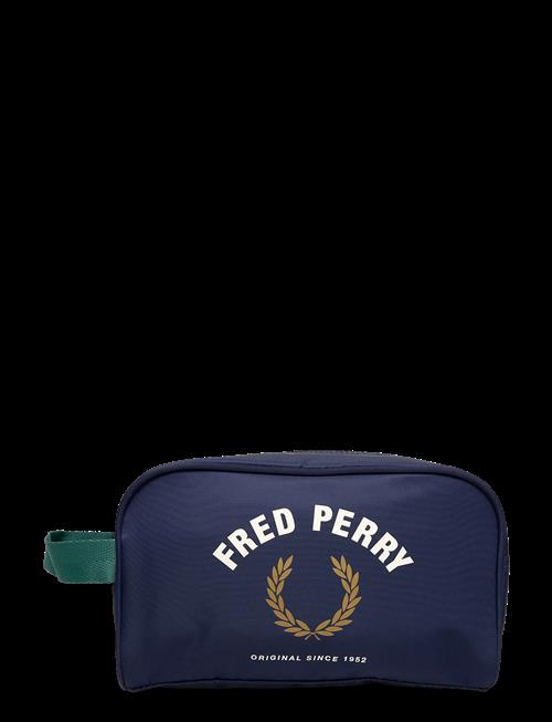 Fred Perry | Sports Nylon Wash Bag | ONE SIZE