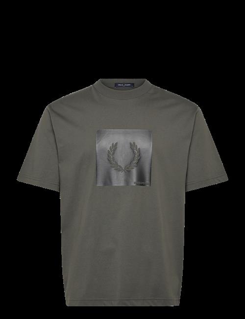 Fred Perry | Box Graphic T-Shirt | M