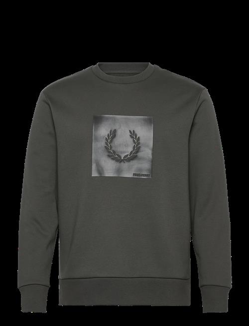 Fred Perry | Box Graphic Sweatshirt | XS