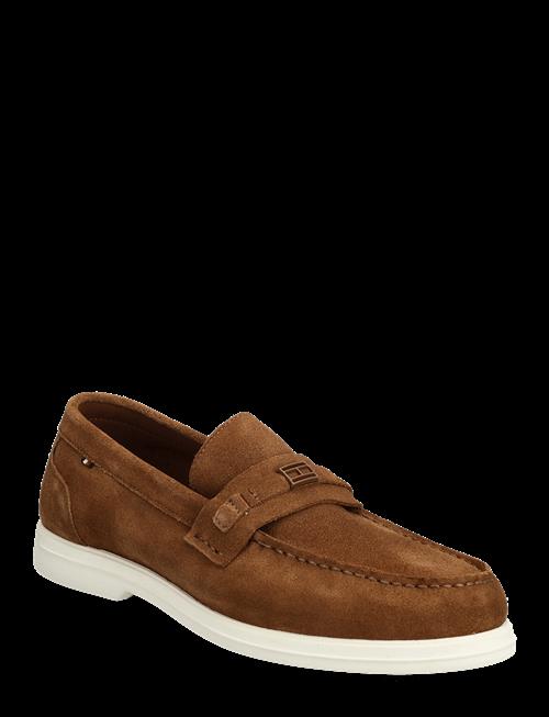 Tommy Hilfiger | Light Suede Flag Hardware Loafer | 40