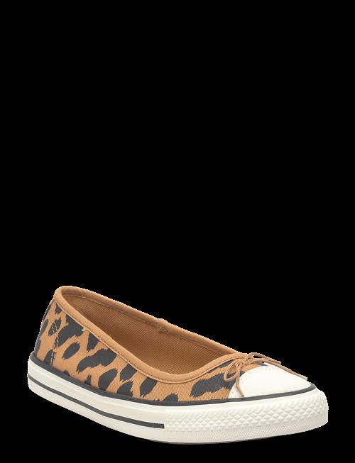 Converse | Ctas Dainty Ballerina Slip Honey Stick | 39