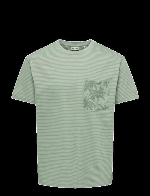 ONLY & SONS | Onsfred Stripe Life Rlx Leaf Ss Pckt Tee | L
