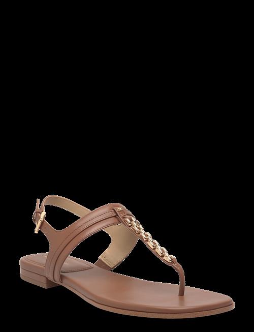 Michael Kors | Flat | 35