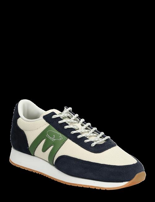 Karhu | Albatross 82 India Ink / Cactus | 39