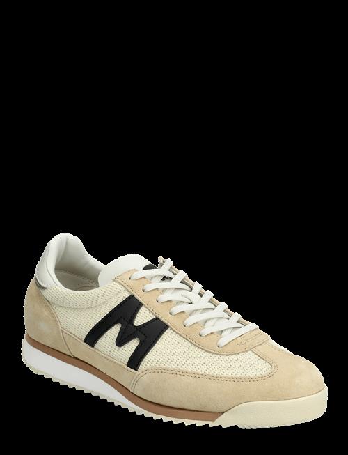 Karhu | Mestari 76-Boulder / Jet Black | 37
