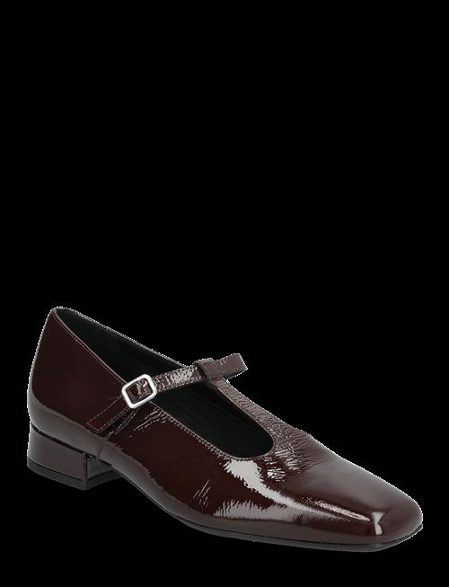 VAGABOND | Debbi | 40