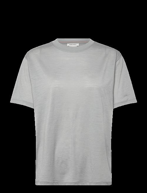 Icebreaker | W Mer 150 Tech Lite Ss Relaxed Tee | M