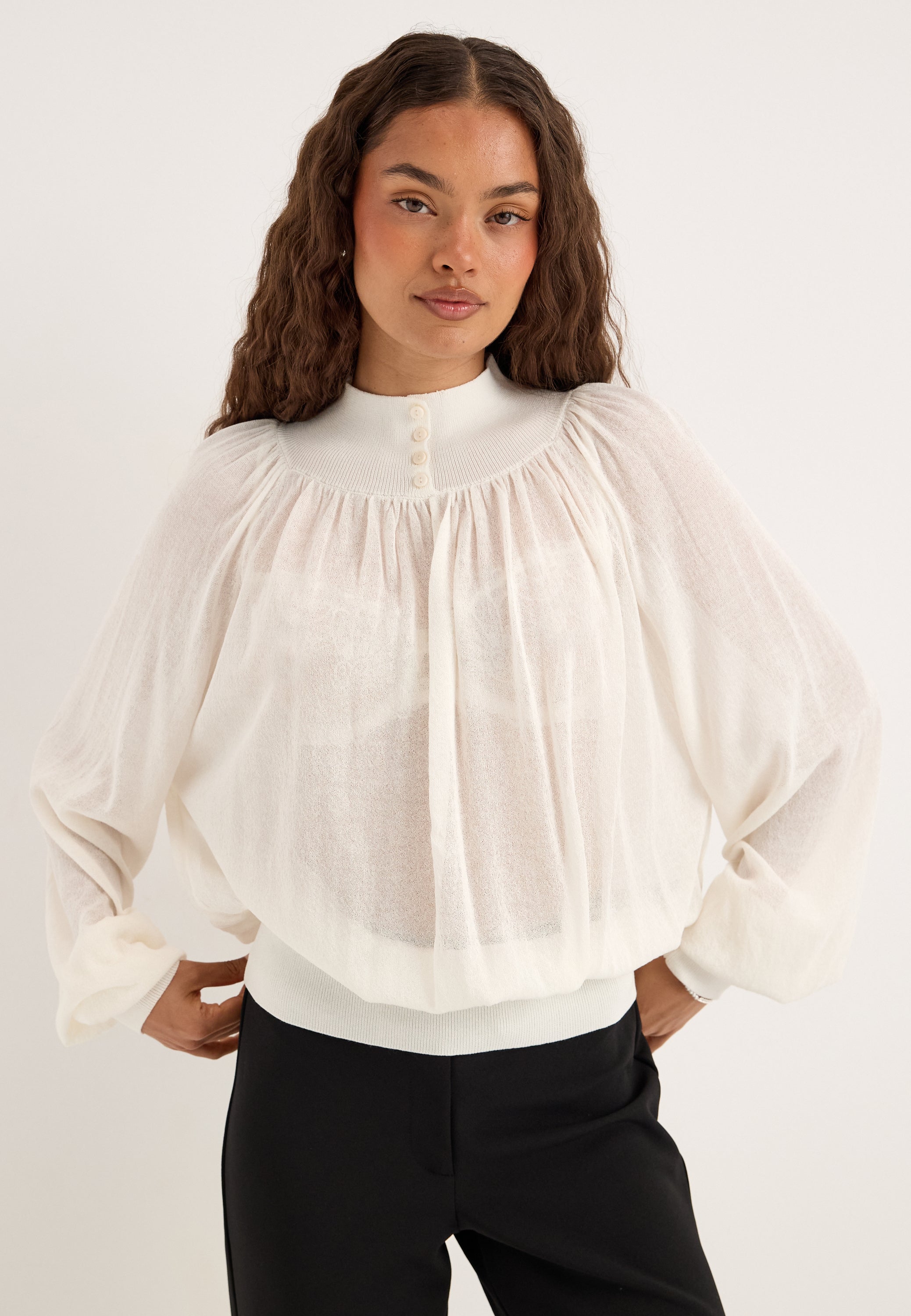 BUBBLEROOM Button Knitted Top