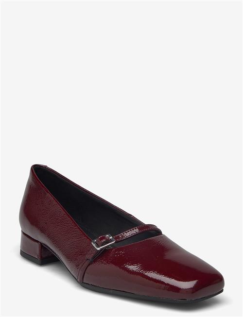 VAGABOND | Debbi | 38