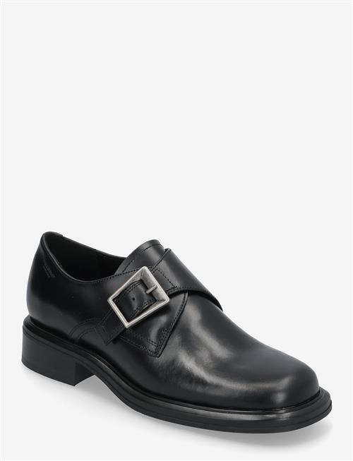 VAGABOND | Ellis | 39