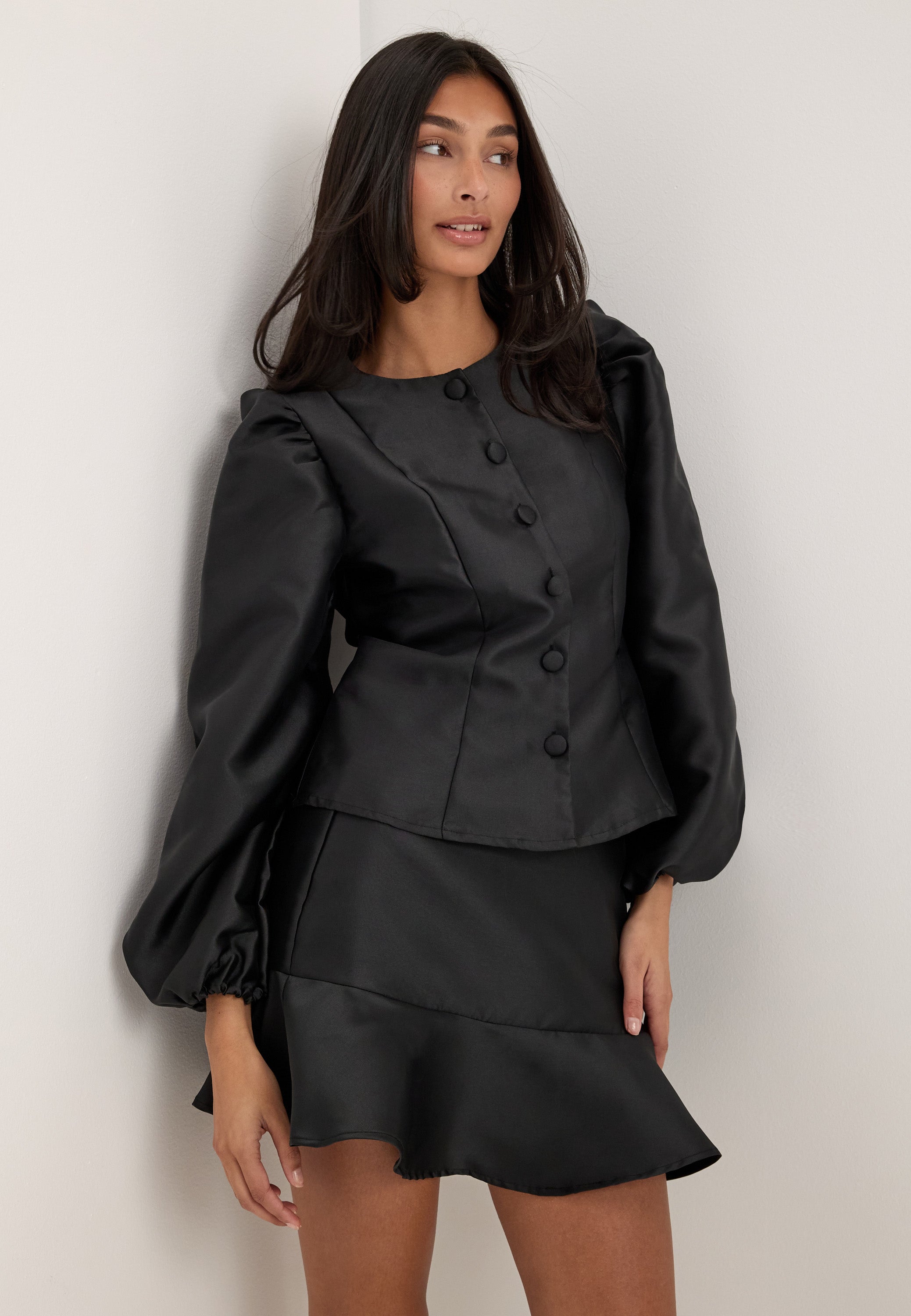 VILA Vishina L/S O-NECK SHAPED TOP